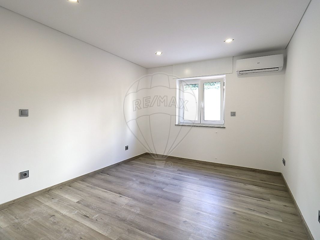 listing 122701085-93 picture-0