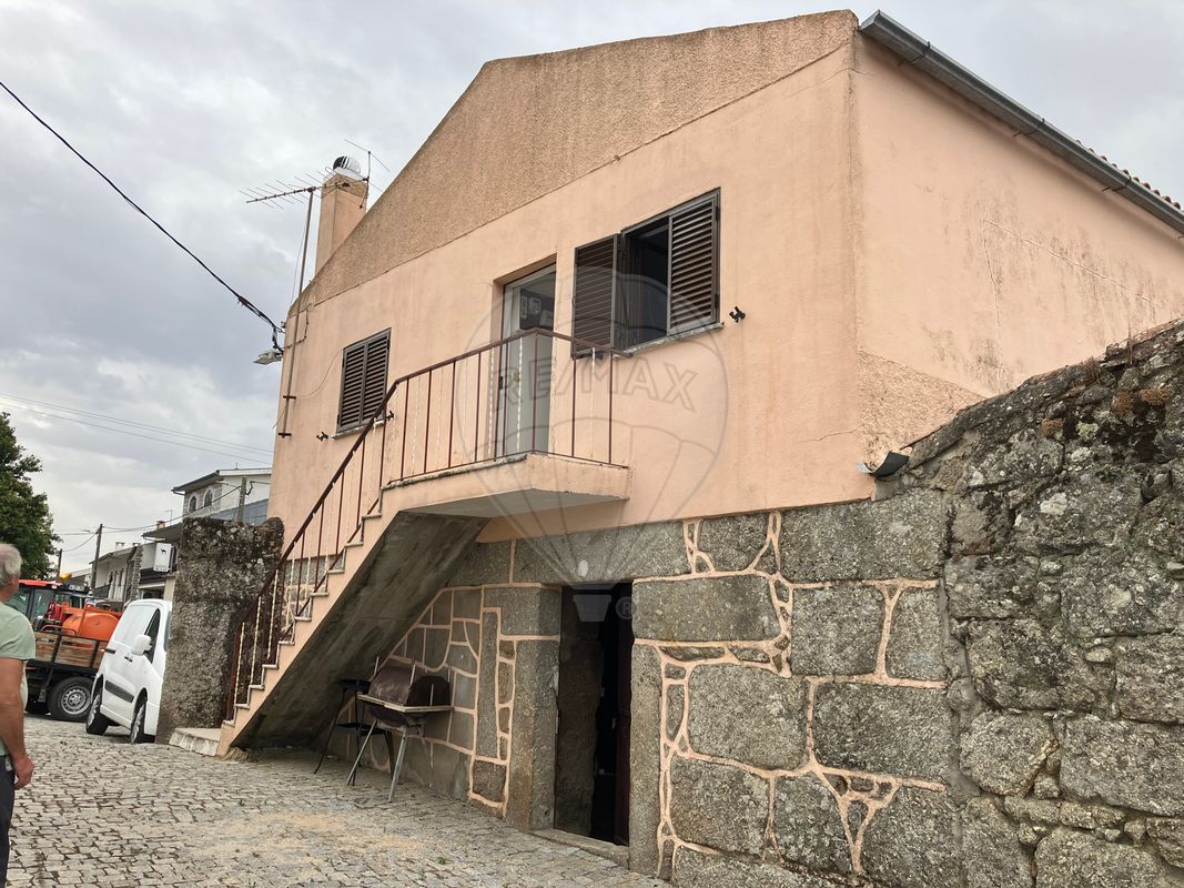 Moradia T2 para venda