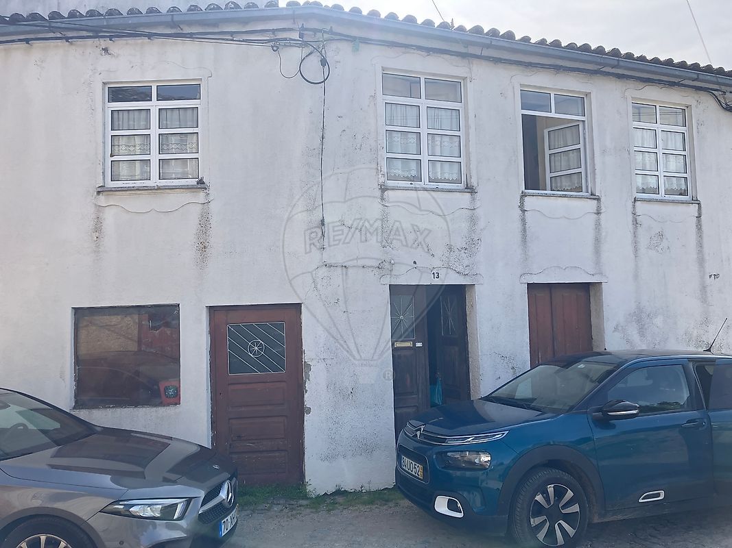 Moradia - Alverca da Beira/Bouça Cova, Pinhel, Guarda