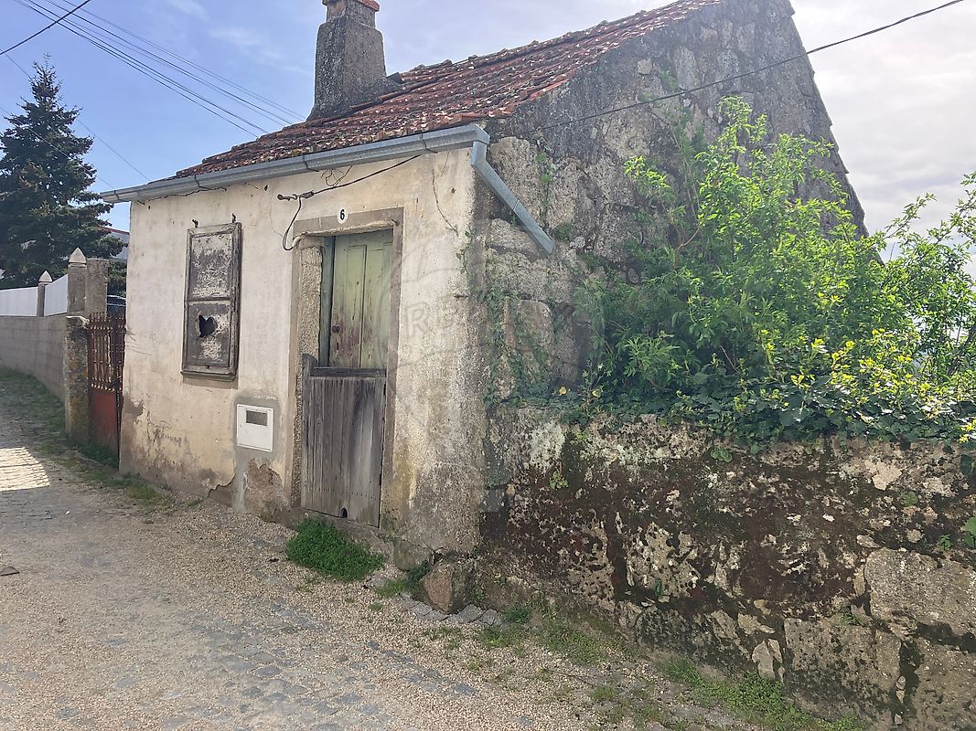 Moradia - Alverca da Beira/Bouça Cova, Pinhel, Guarda