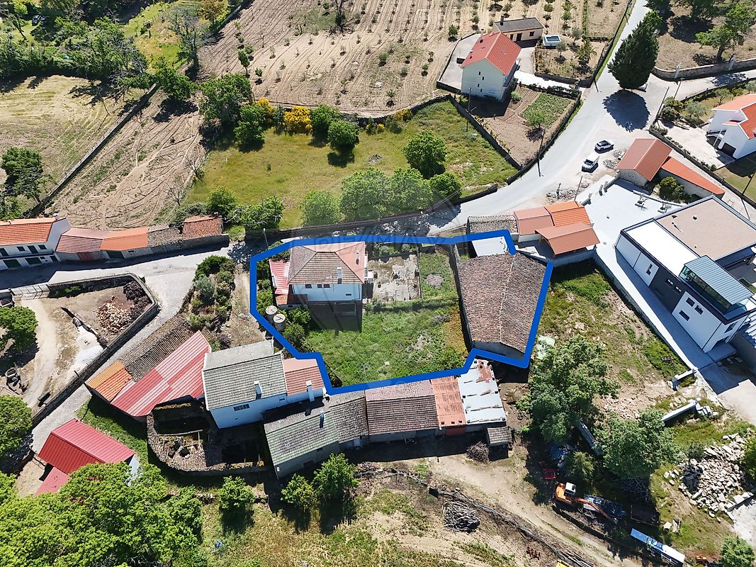 Moradia T3 à venda em Mêda