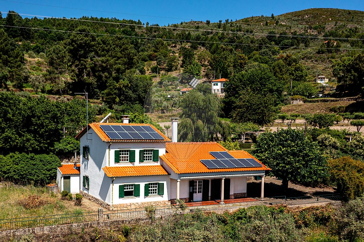 Moradia T3 à venda em Guarda