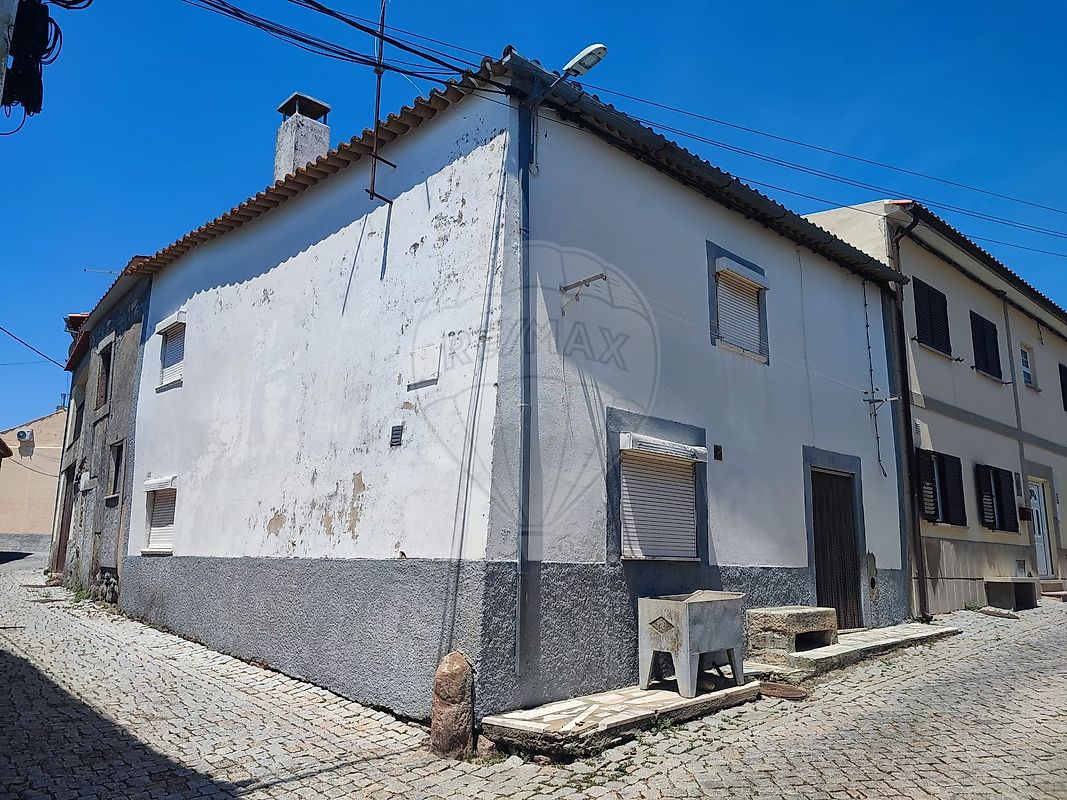 Moradia - Escalhão, Figueira de Castelo Rodrigo, Guarda