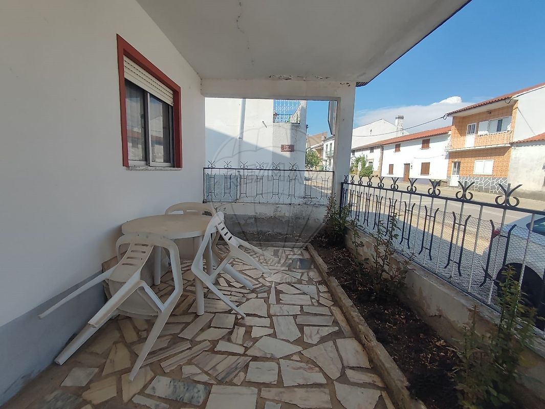 Moradia T3 à venda em Colmeal e Vilar Torpim, Figueira de Castelo Rodrigo — foto 8
