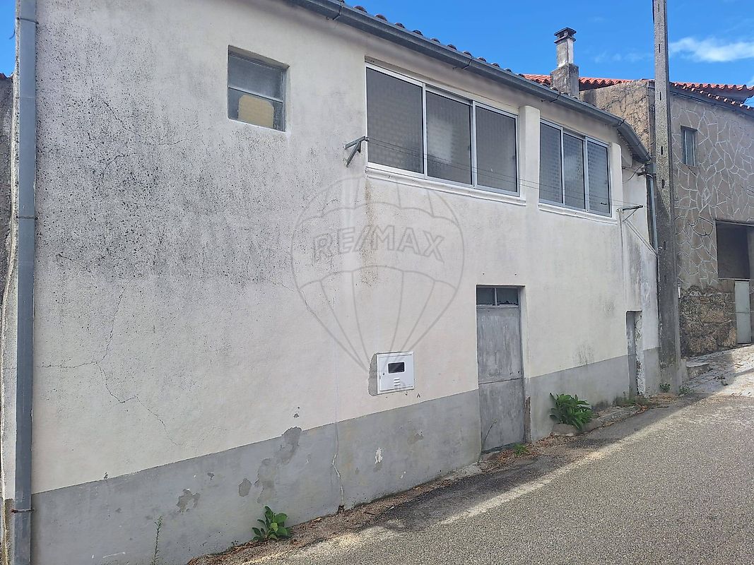 Apartamento T2 à venda em Fundão