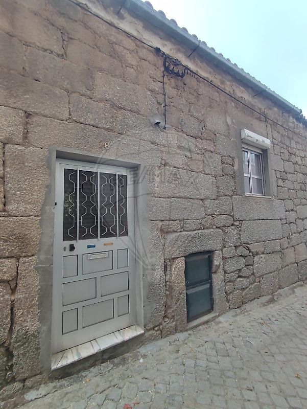Apartamento T2 à venda em Guarda