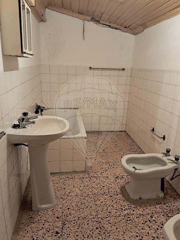 Moradia T2 à venda em Celorico (São Pedro e Santa Maria) e Vila Boa do Mondego, Celorico da Beira — foto 4