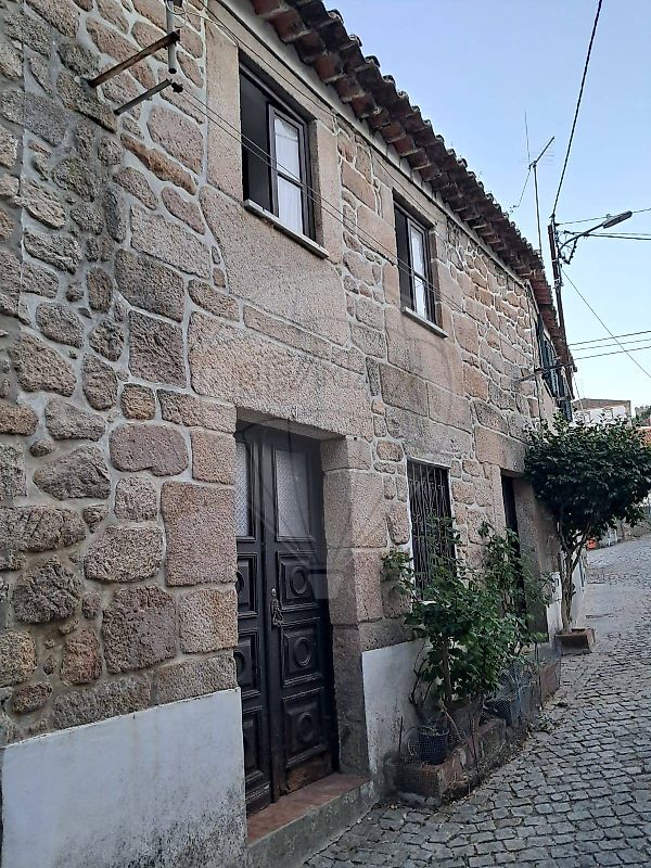 Moradia T2 à venda em Celorico (São Pedro e Santa Maria) e Vila Boa do Mondego, Celorico da Beira — foto 11