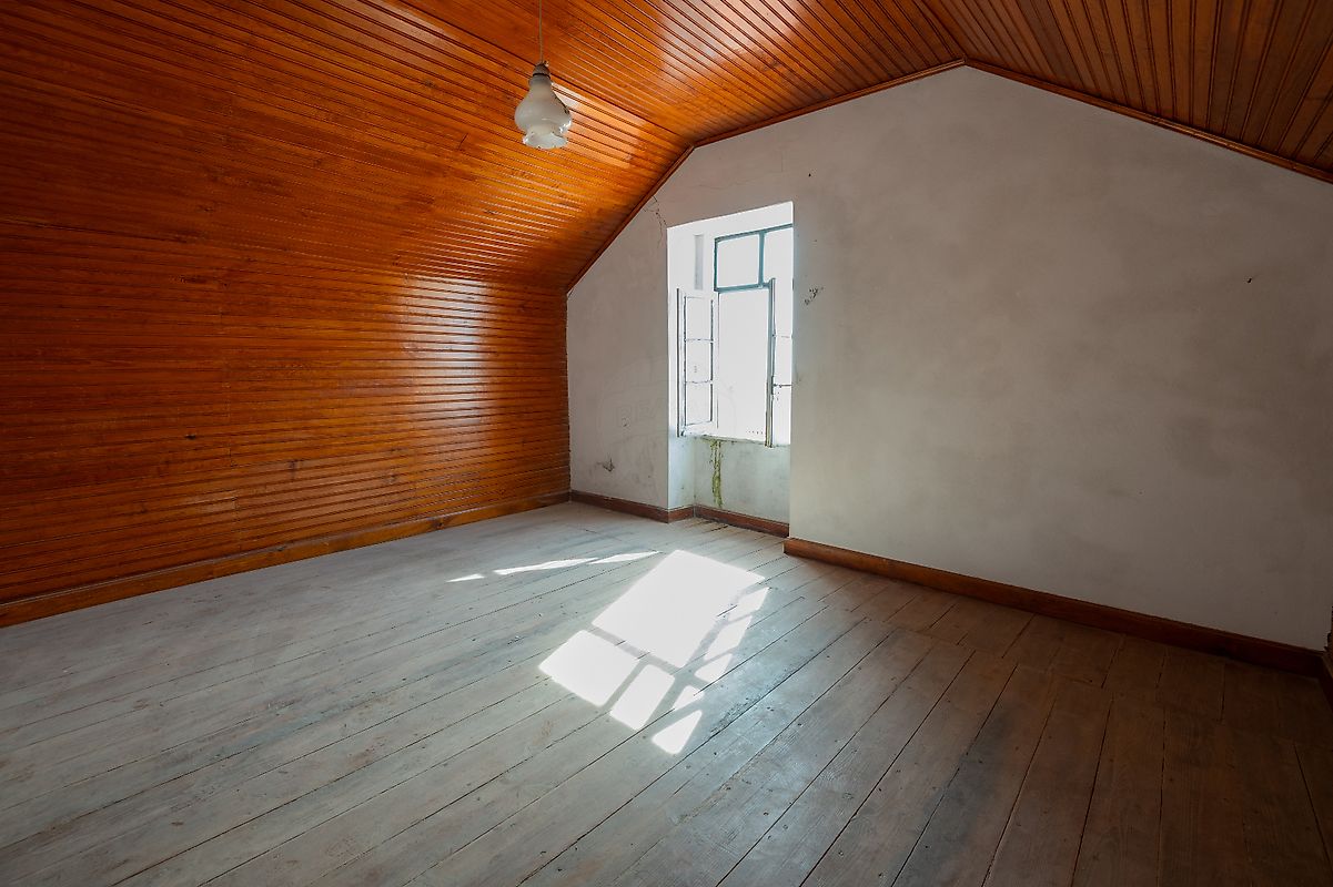 listing 122741062-100 picture-0