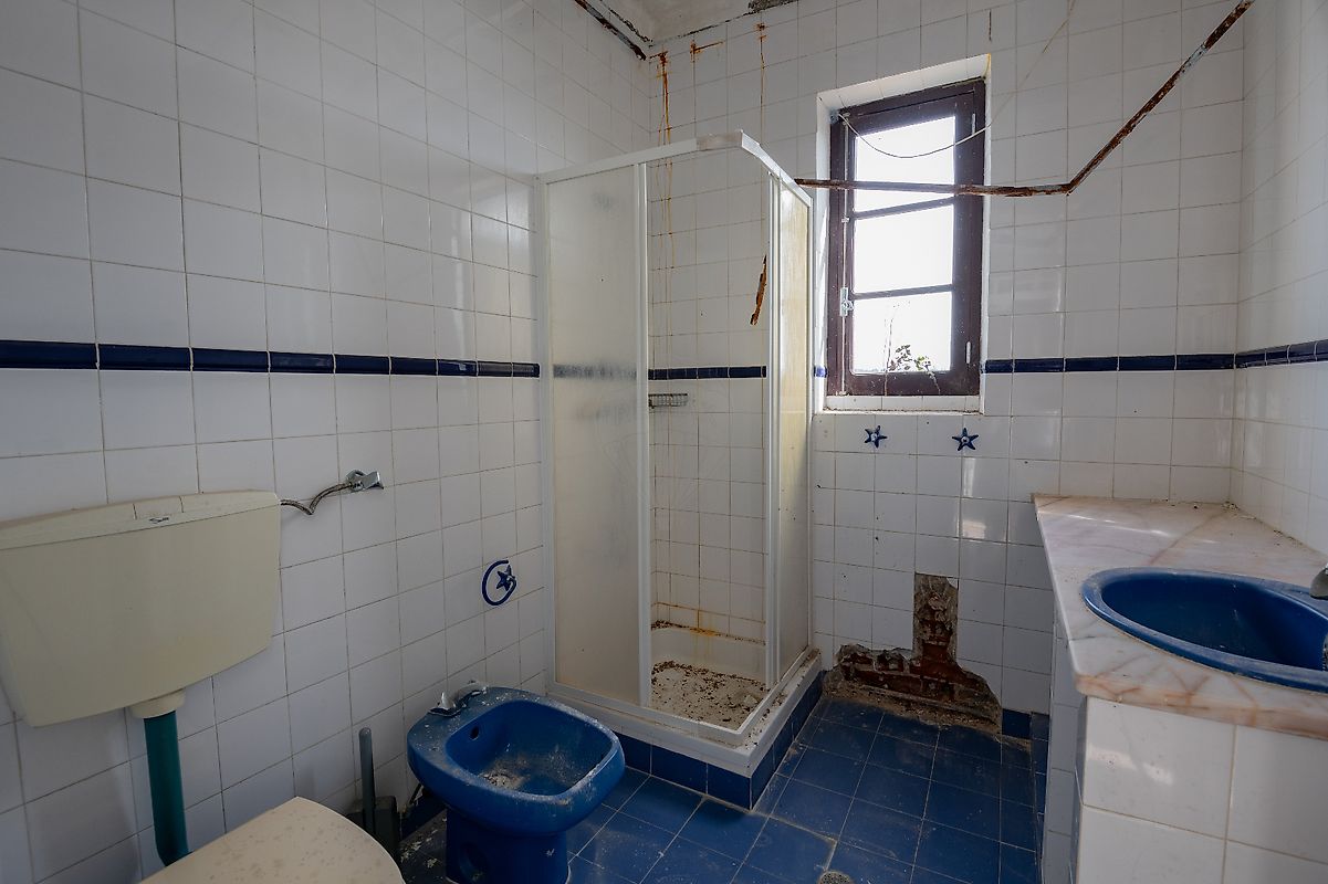 listing 122741062-100 picture-0