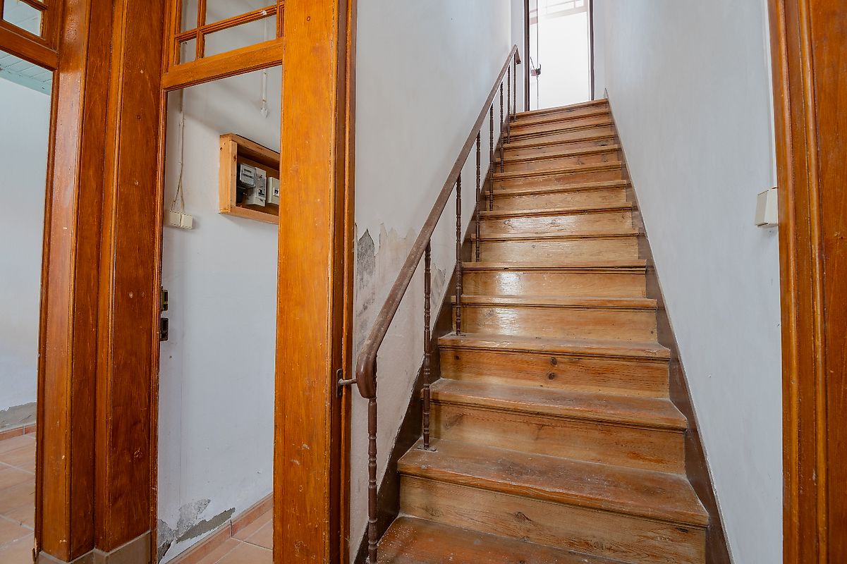 listing 122741062-100 picture-0