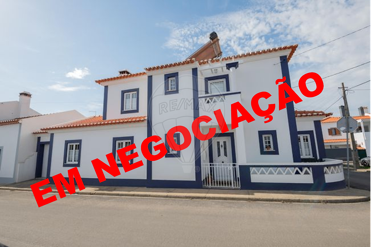 Moradia T4 - Boavista dos Pinheiros, Odemira, Beja