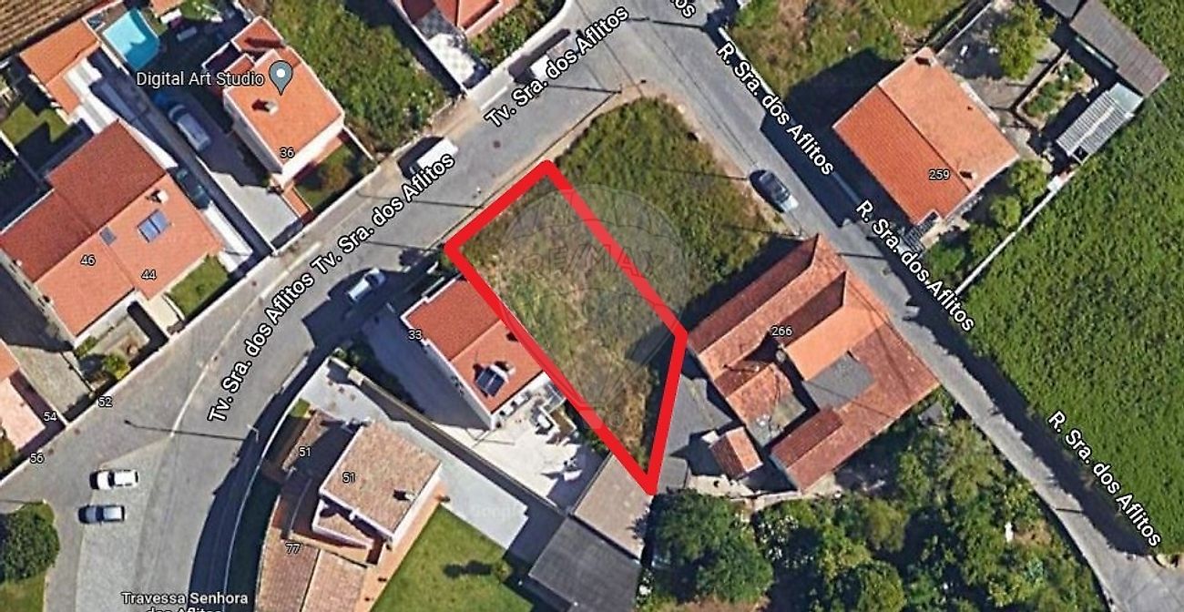 Land for sale in Vila Nova de Gaia, Portugal — €65,000