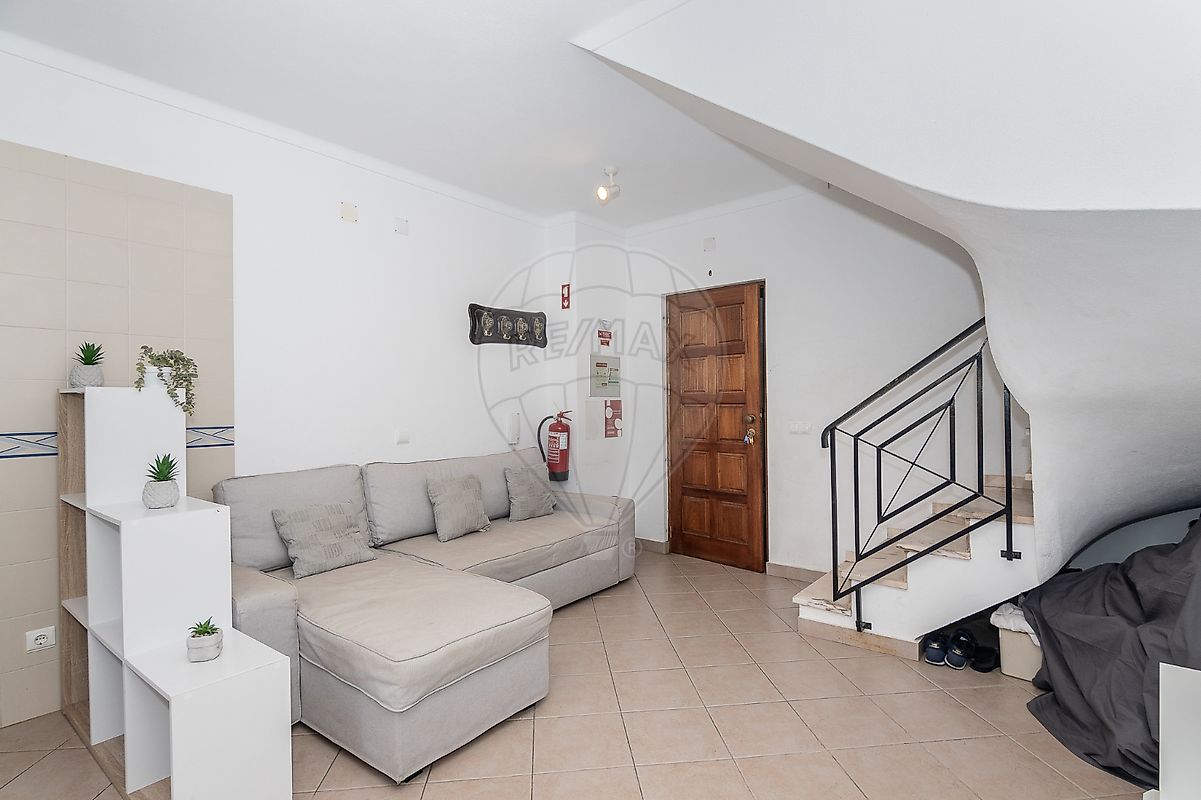 listing 122881103-450 picture-0