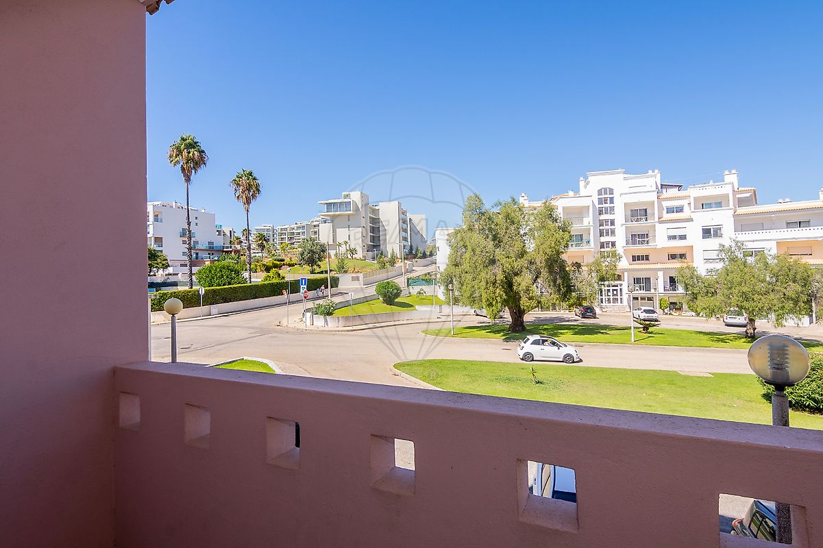 listing 122881103-450 picture-0