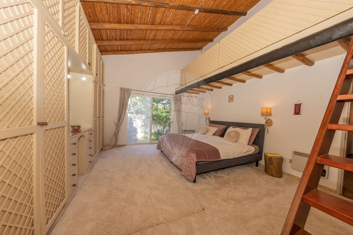 listing 122881006-1221 picture-0