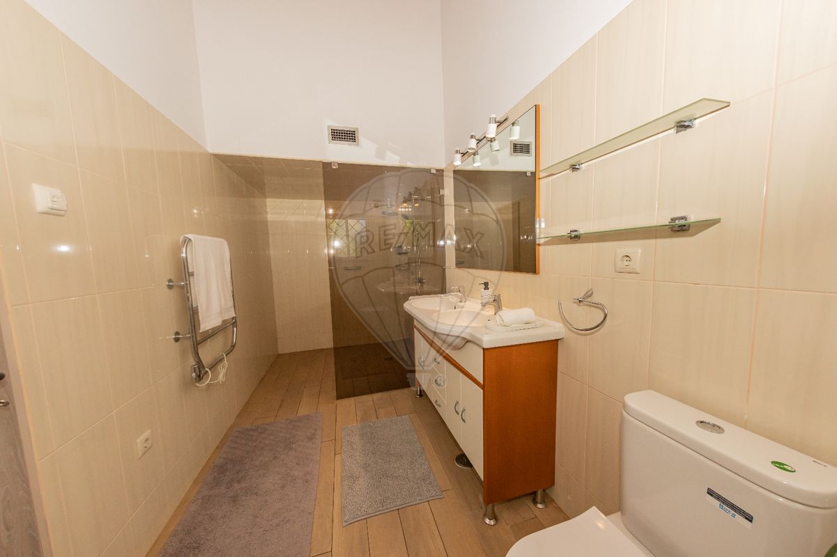 listing 122881006-1221 picture-0