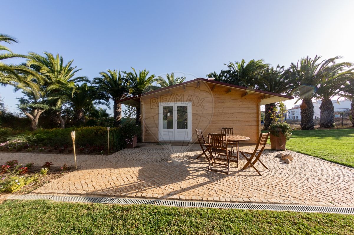 listing 122881006-1221 picture-0