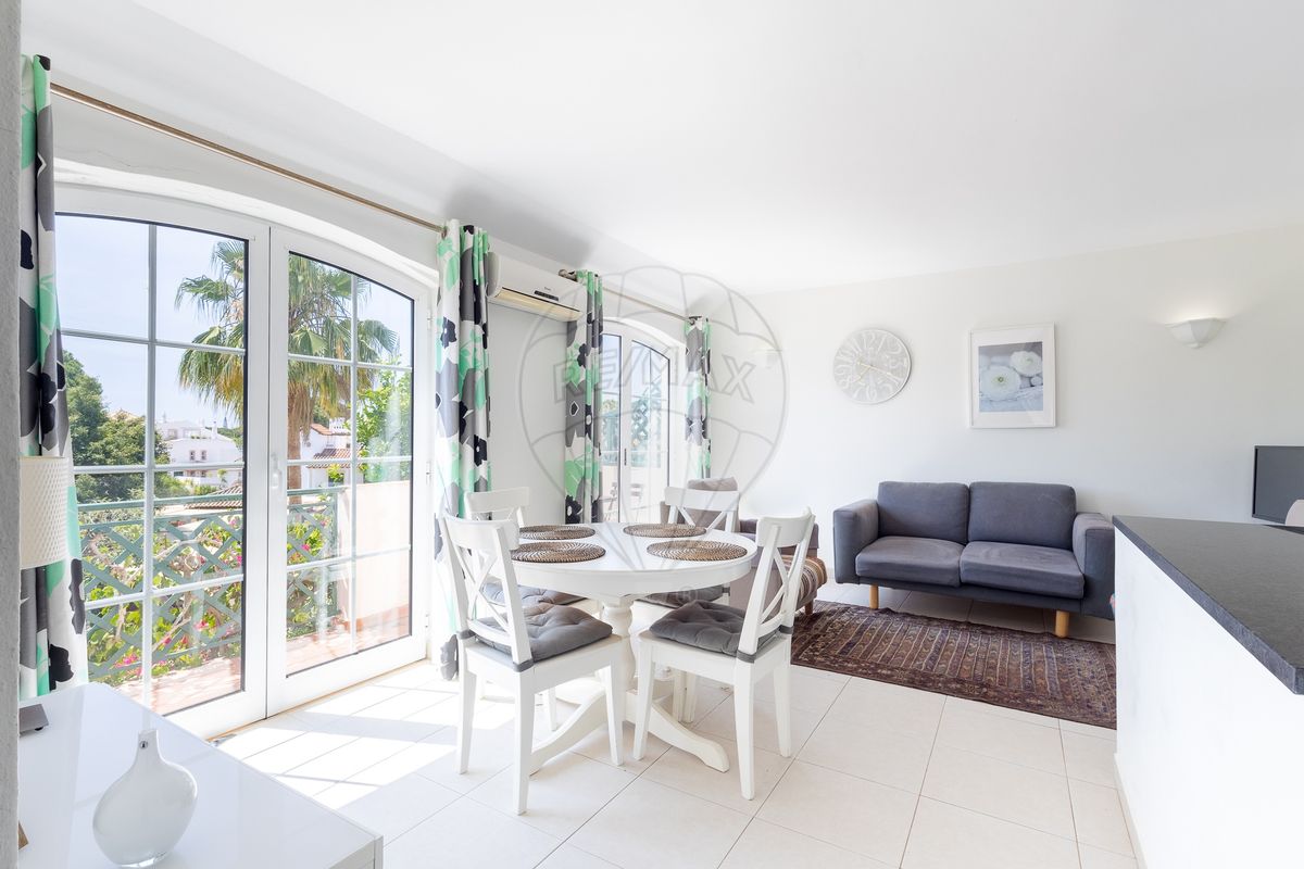 listing 122881068-562 picture-0