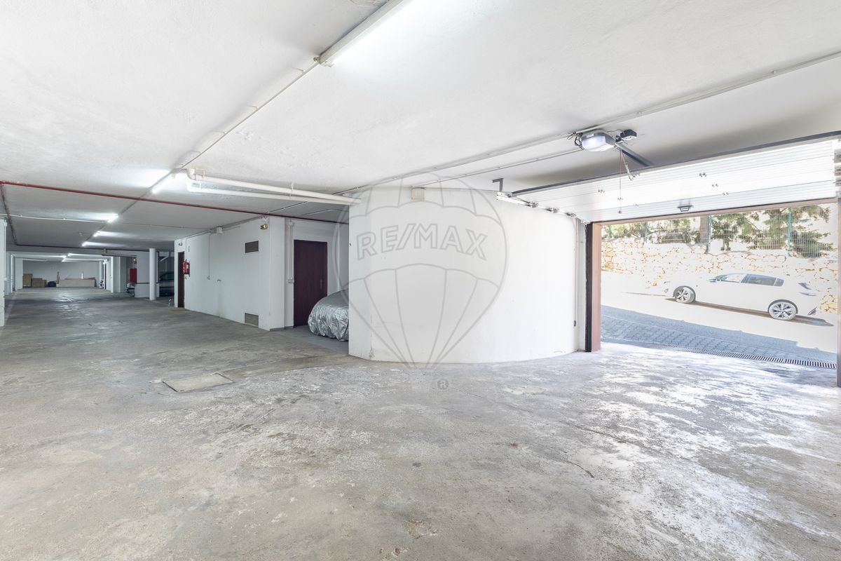listing 122881068-560 picture-0