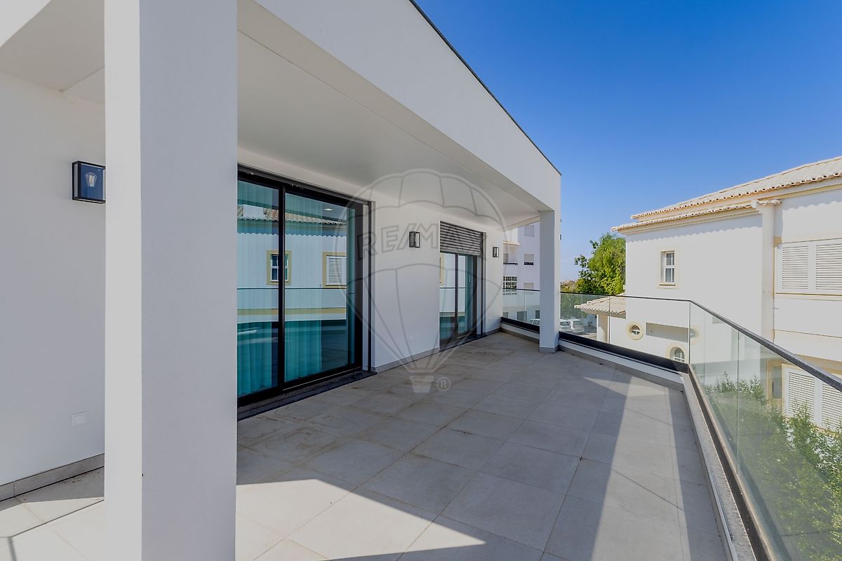 listing 122881202-209 picture-0