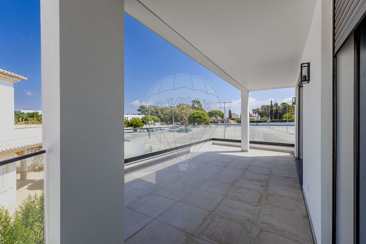 listing 122881202-209 picture-0