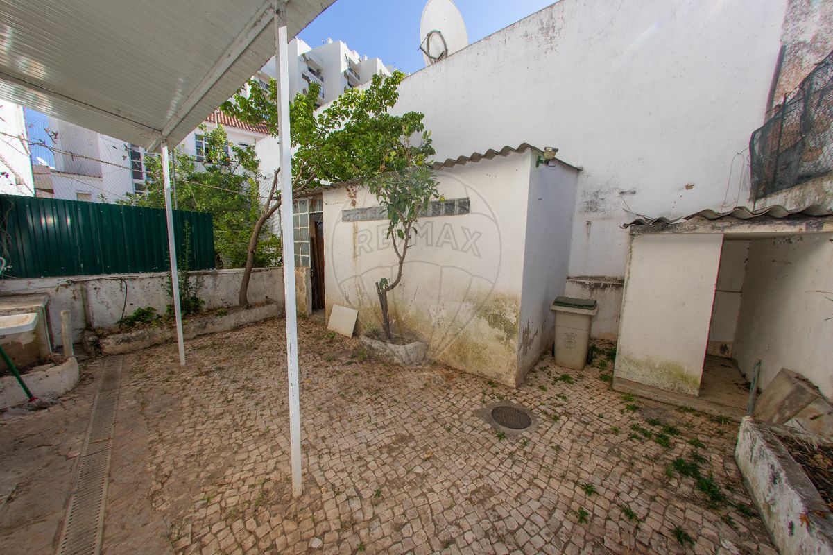 listing 122881057-978 picture-0