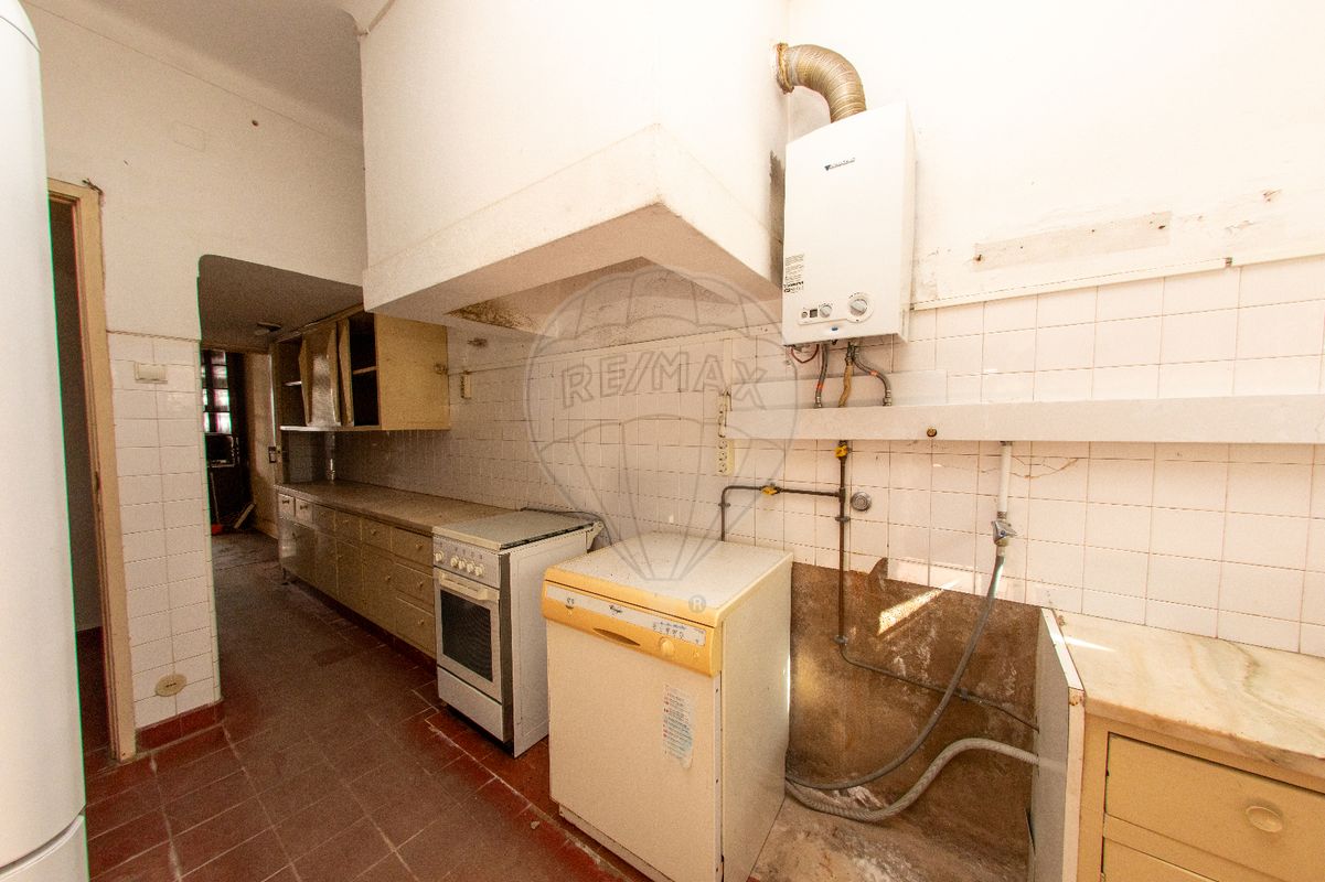 listing 122881057-978 picture-0