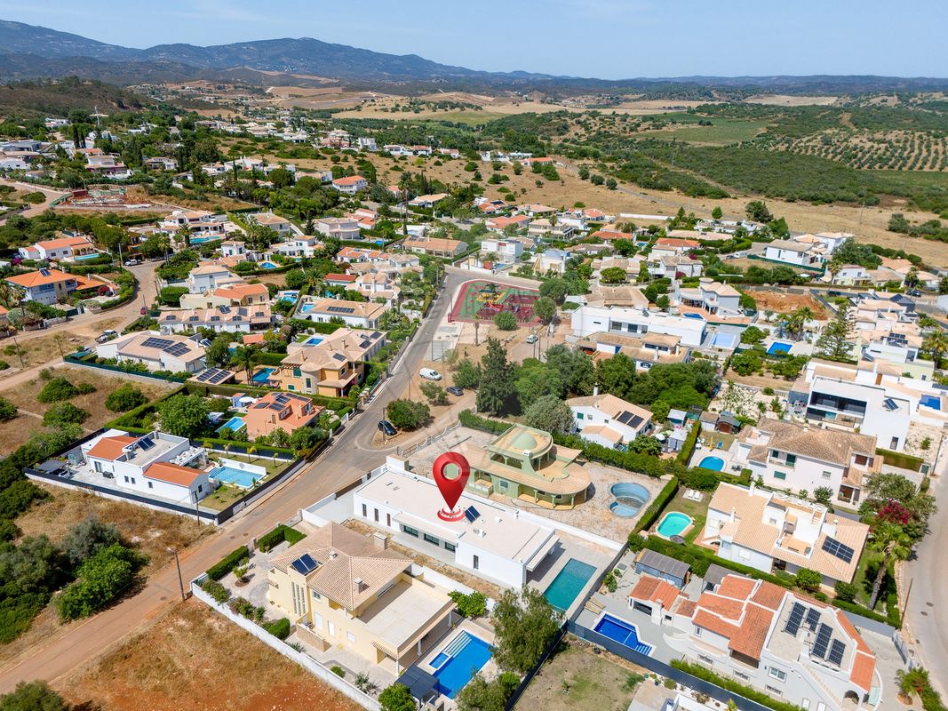listing 122881103-506 picture-0