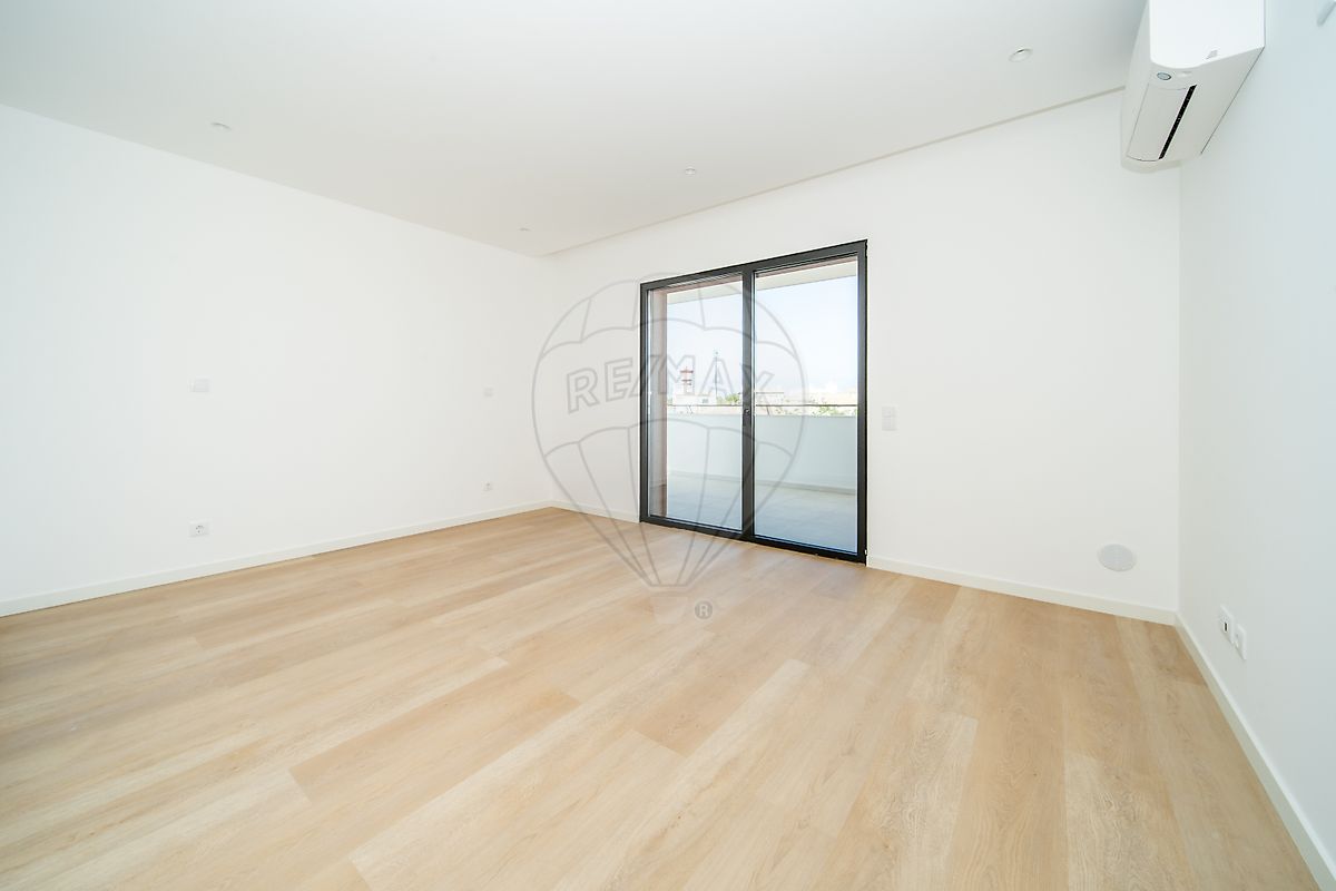 listing 122881178-231 picture-0