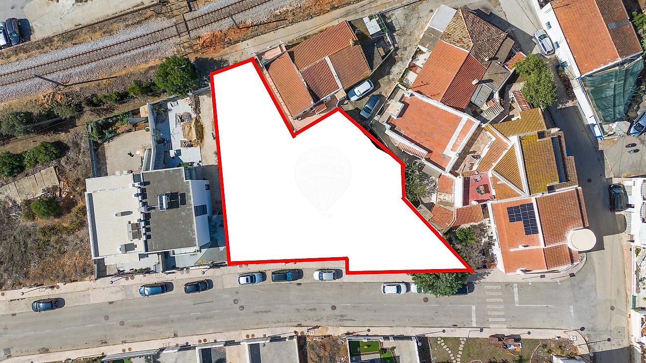 Land for sale in Portimão, Portugal — €187,000