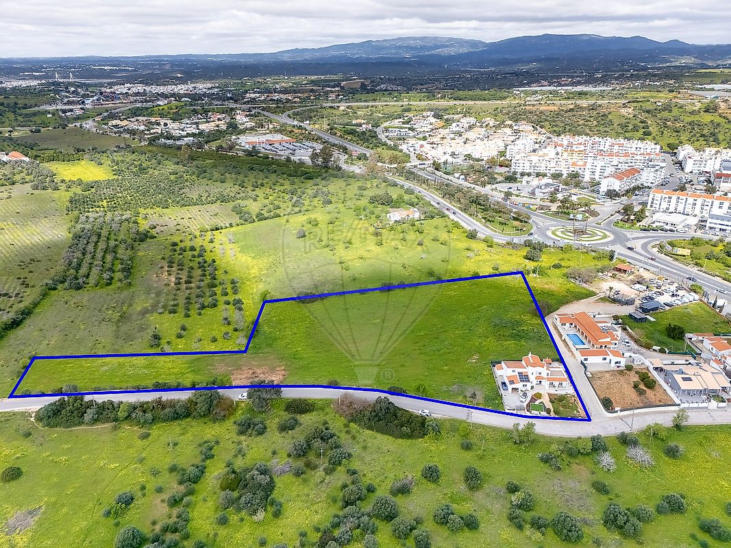 Terreno para arrendar em Lagoa (Algarve)