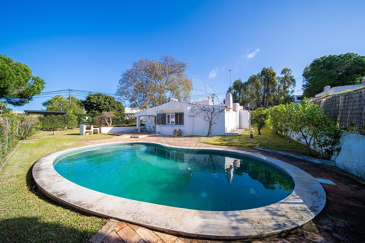 Moradia T3 à venda em Albufeira