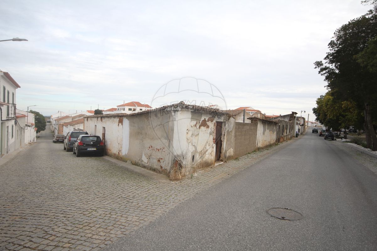 listing 122911463-61 picture-0
