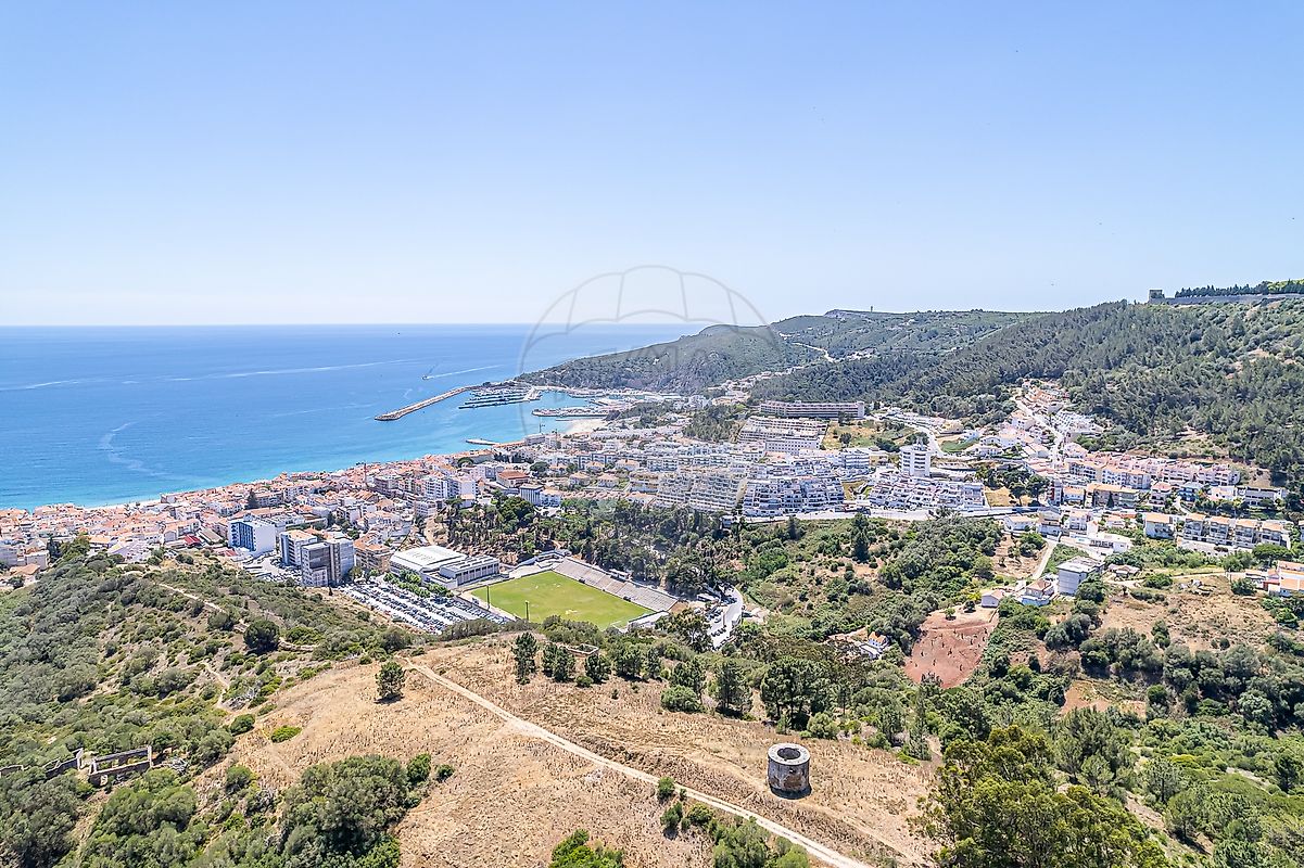 Terreno à venda em Sesimbra