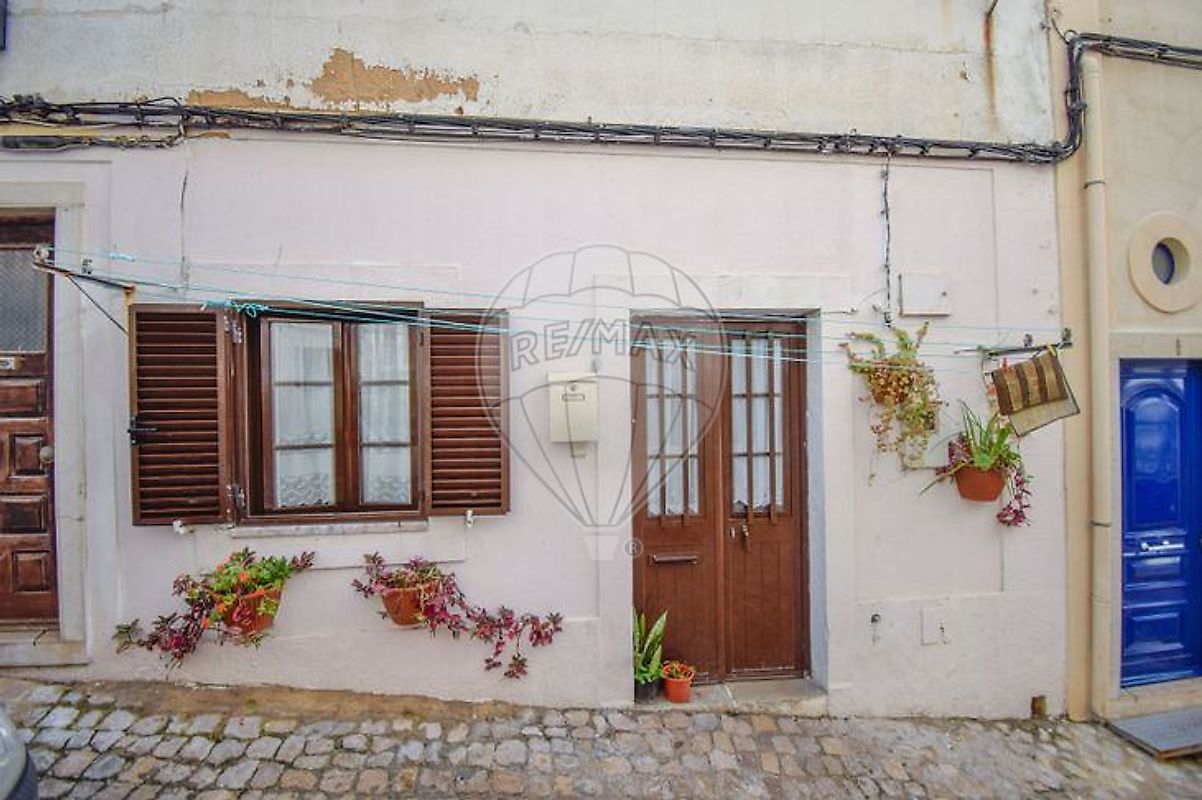 Apartamento T2 à venda em Centro Sesimbra