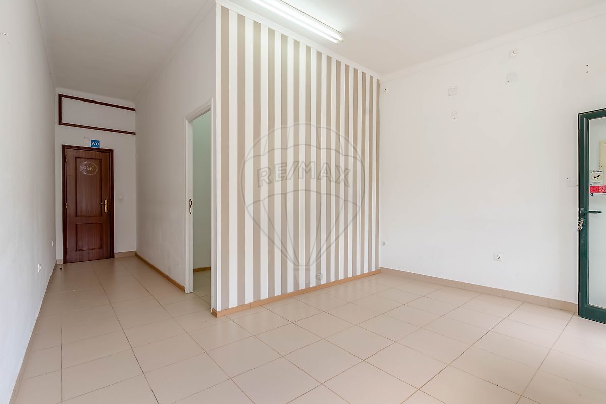 listing 122911716-2 picture-0