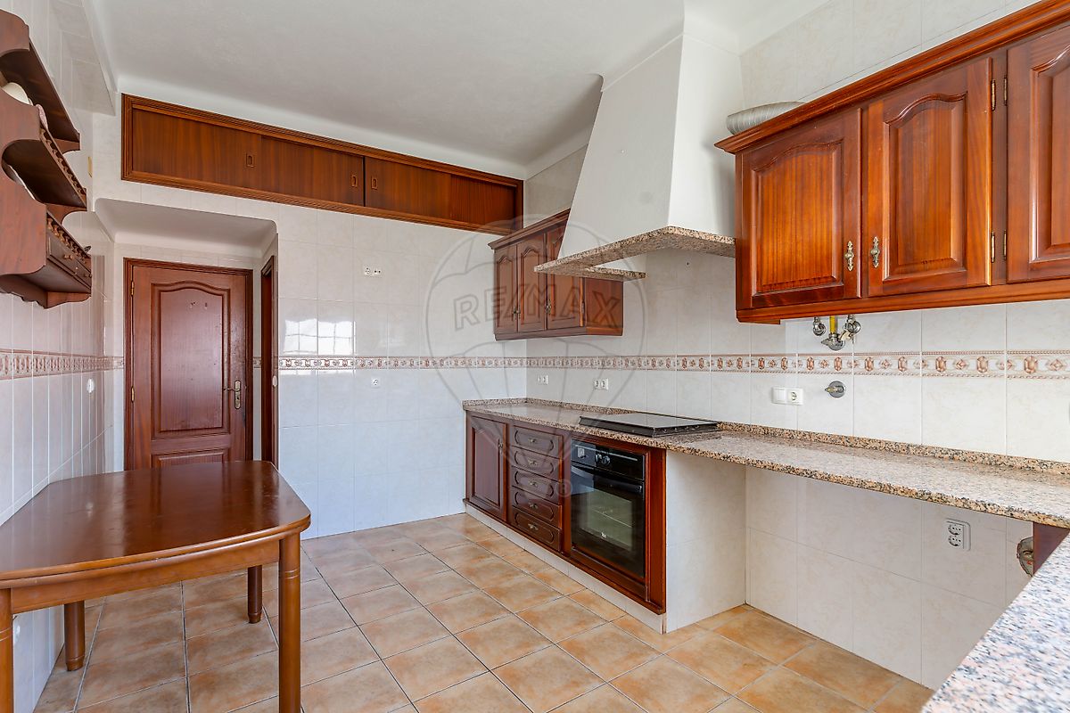 listing 122911716-2 picture-0