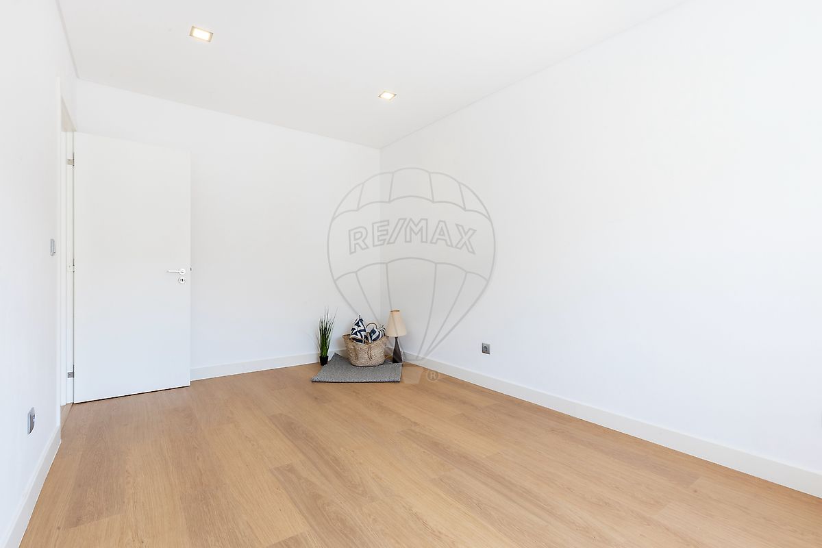 listing 122911542-46 picture-0