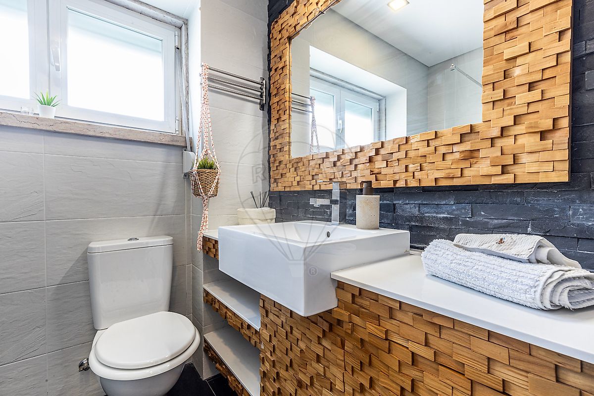 listing 122911542-47 picture-0