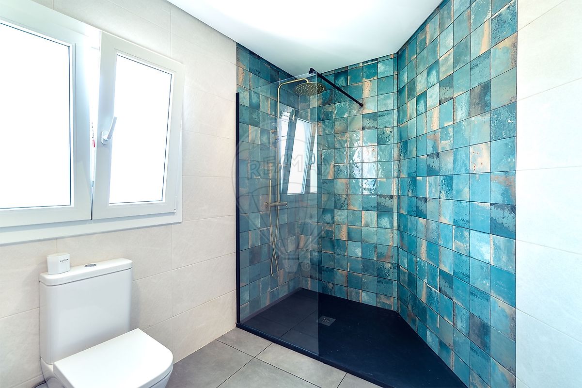 listing 122911272-233 picture-0
