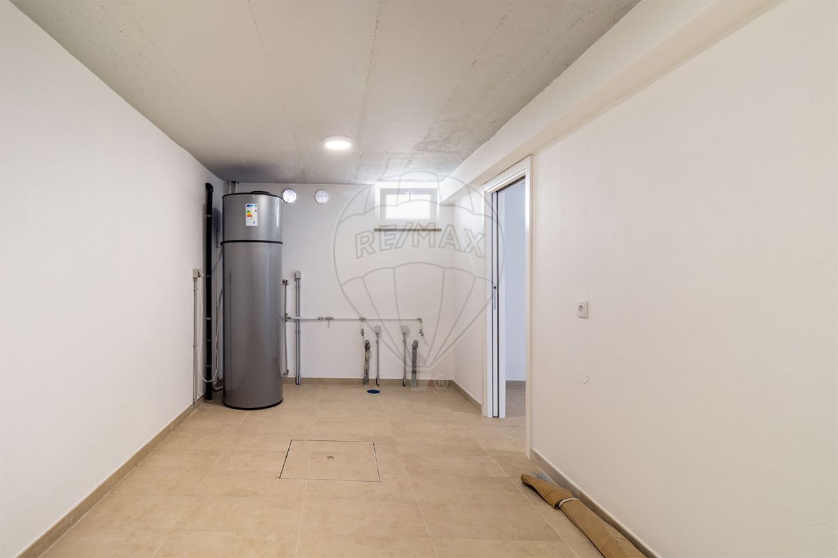 listing 122911272-233 picture-0