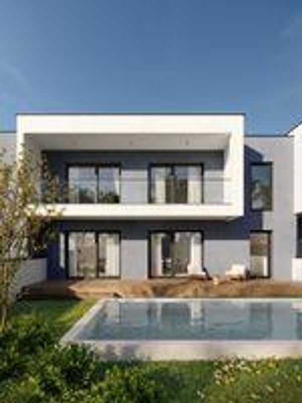 Moradia T4 à venda em Bicesse