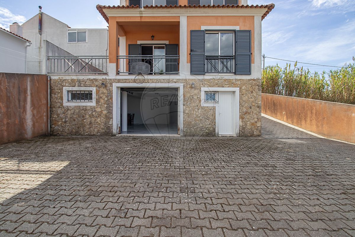 Moradia T4 para venda