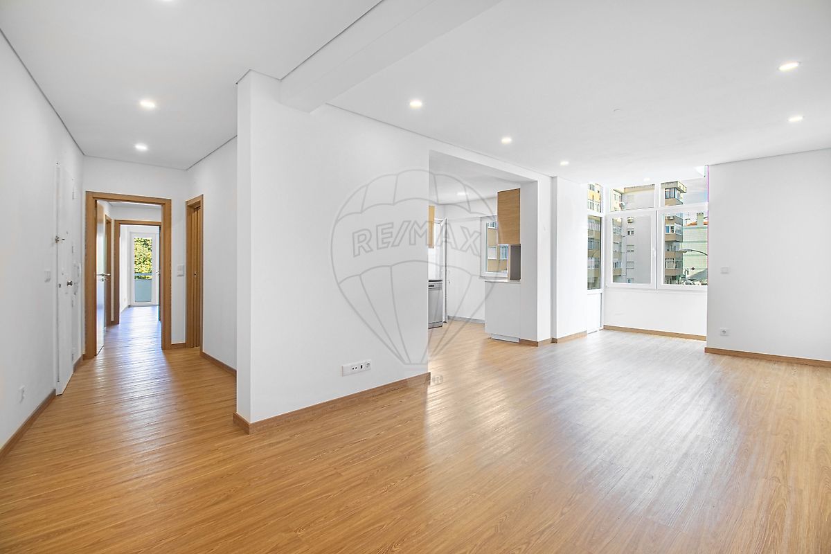 Apartamento T3 à venda em Oeiras