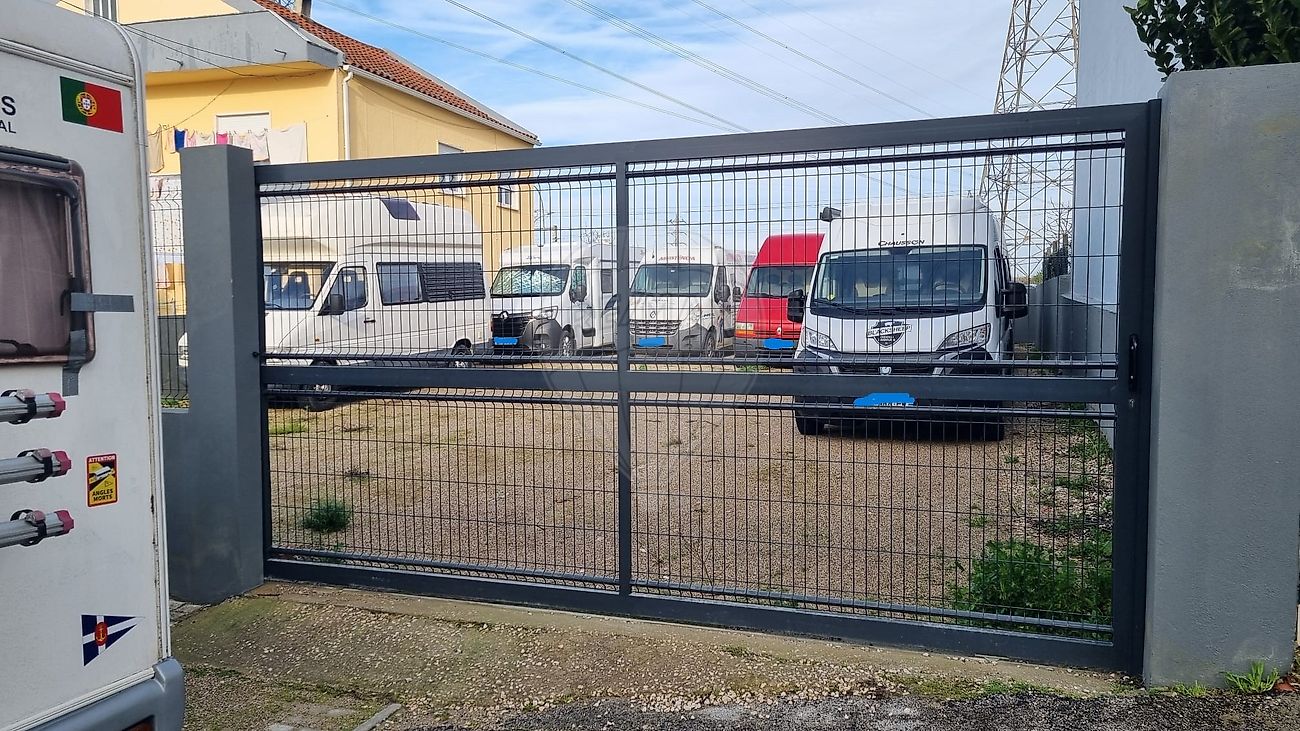 Terreno à venda em Amadora