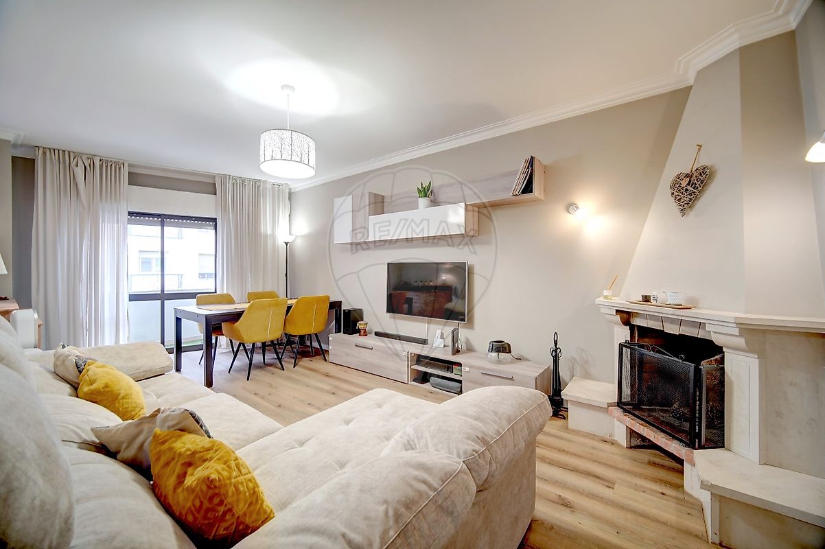 Apartamento T2 à venda em Sintra