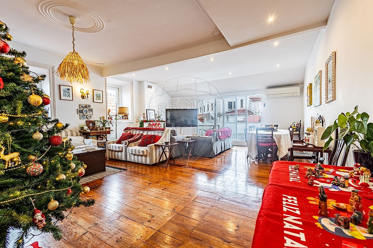 Apartamento T8 à venda em Lisboa