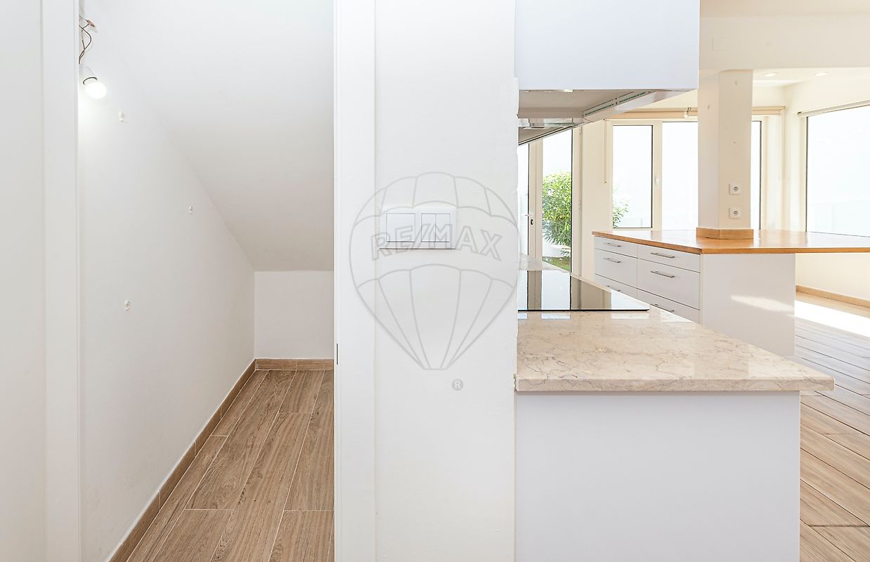 Moradia T3 em Carcavelos e Parede 20