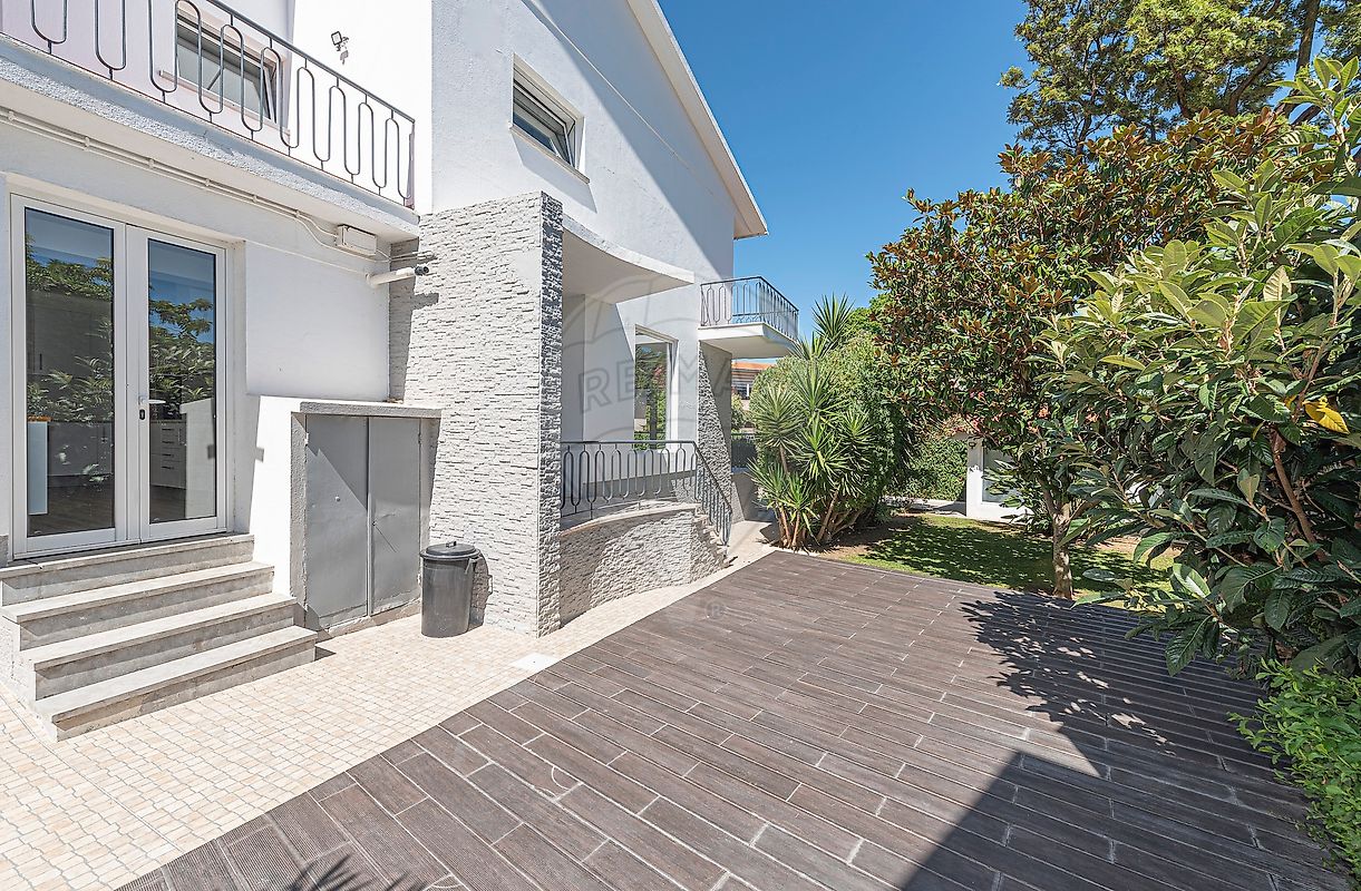 Moradia T3 em Carcavelos e Parede 45